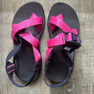 Women’s Pink Chacos